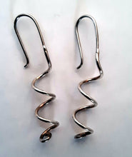 Load image into Gallery viewer, Spiral 92.5% silver handmade silver earrings